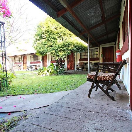 Zigzag Town Lodge Livingstone Exterior foto