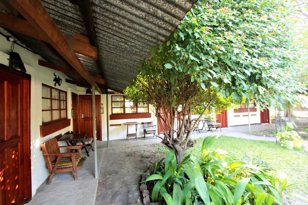 Zigzag Town Lodge Livingstone Exterior foto
